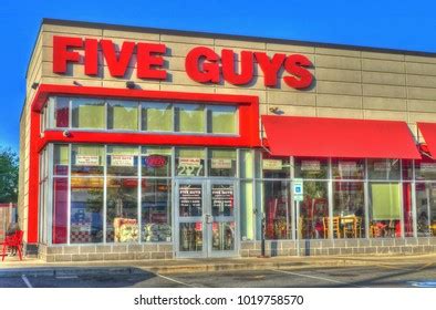 5 guys danvers